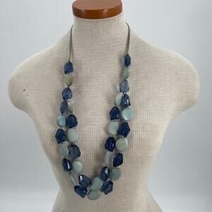 Acrylic blue stone and wooden bead layered necklace